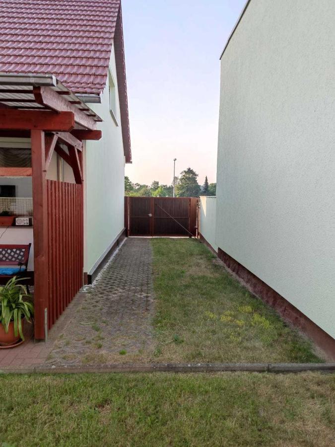 Ferienwohnungen Peters Korswandt Exterior foto